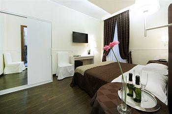 Caesar Place Rome