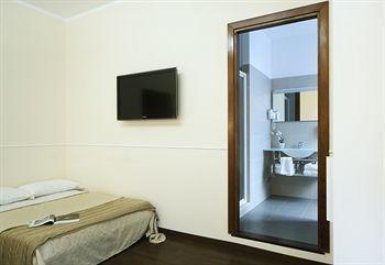 Couette-café Caesar Place 4*