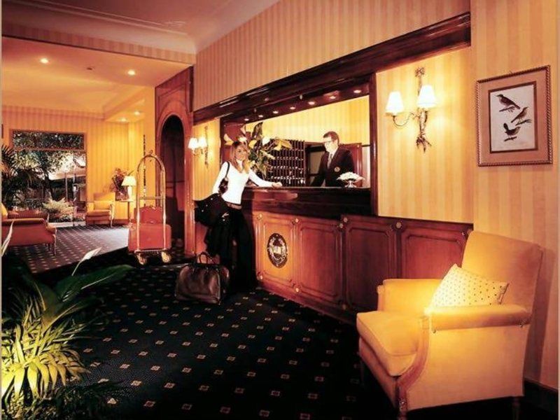 American Palace Eur