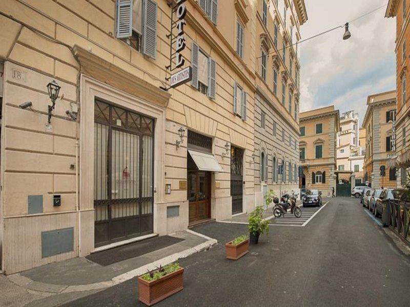 Des Artistes 3* Rome