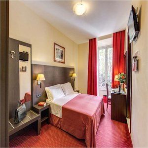 Versailles Hotel