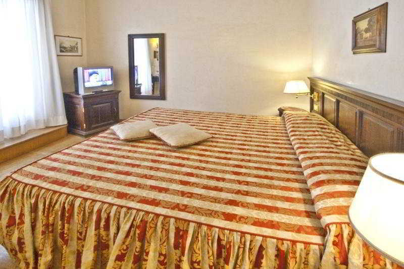 Cinquantatre Hotel Rome