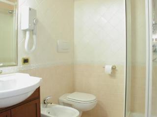Episcopo Lipinsky Luxury Rome