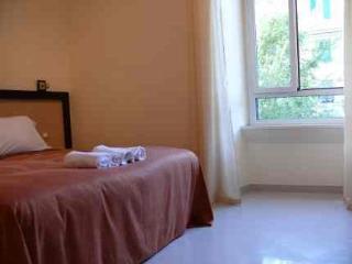 Seasons Guest house 2*