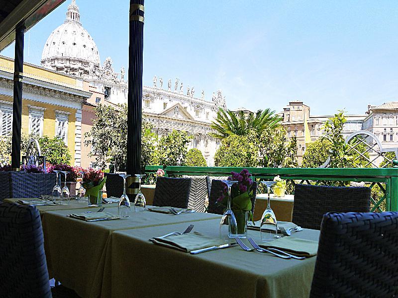 Residenza Paolo Vi 4* Rome