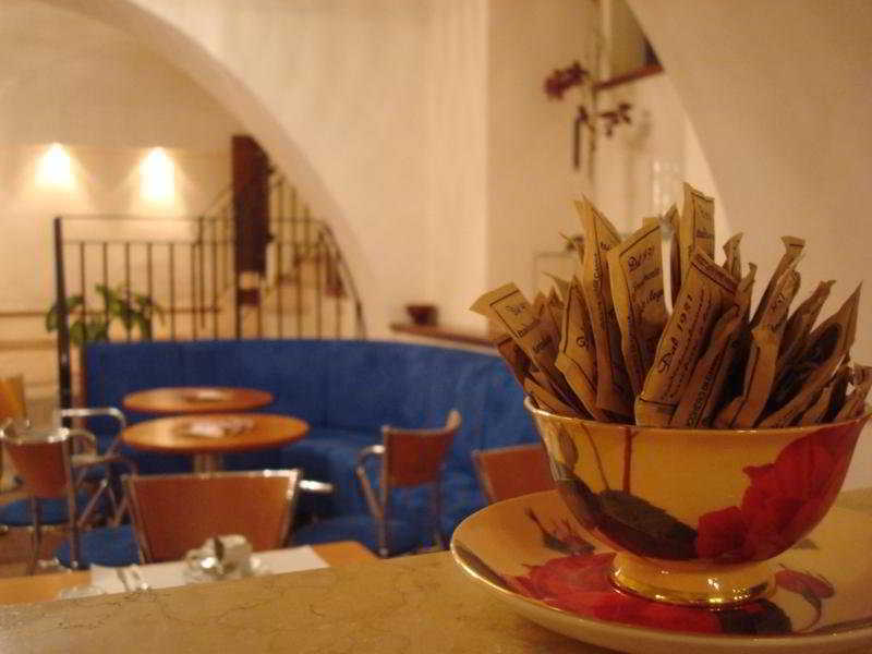 Priscilla Hotel