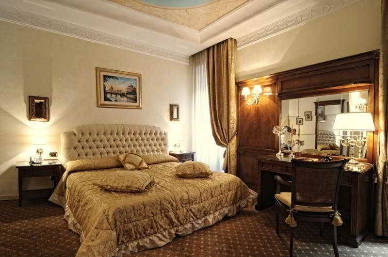 Daniel's Hotel 4*