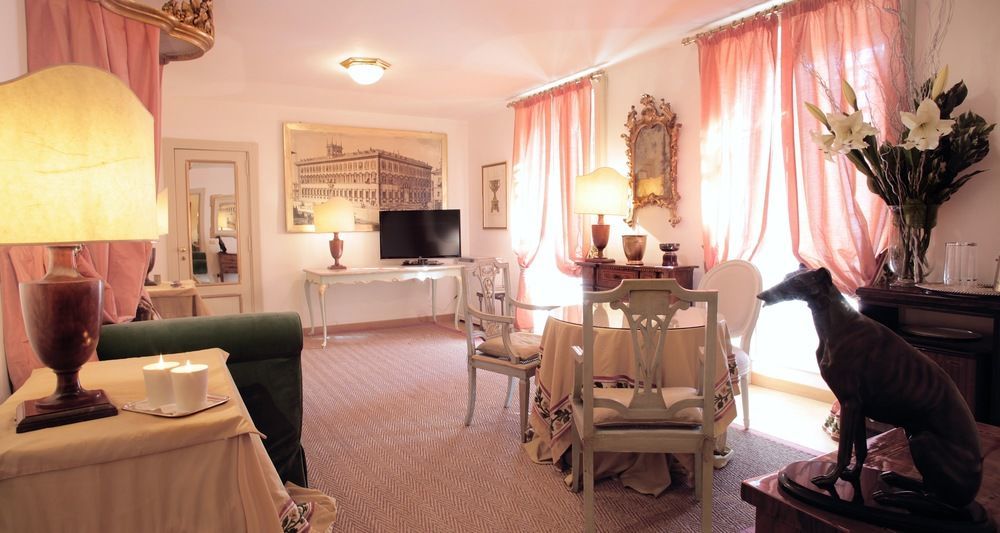 Residenza Ruspoli Bonaparte 4*
