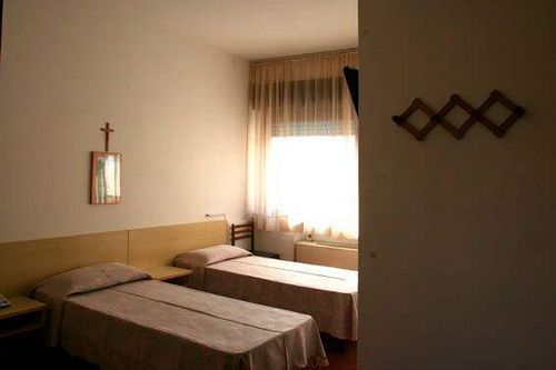 Casa Per Ferie Eremo Santa Rosa Da Lima Hotel 2*
