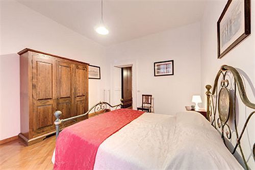 Casa de hóspedes Residenza Domizia 3*
