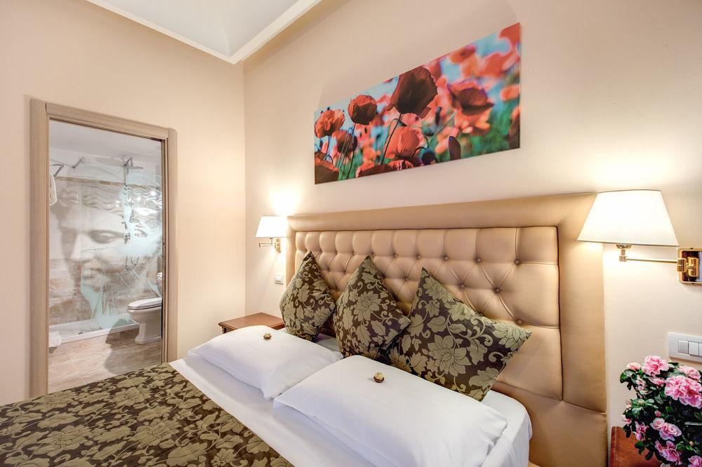 Maison d'hôtes Rome55 - Piazza Di Spagna 3*