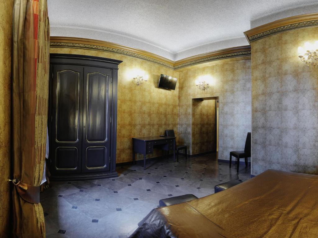 Hotel Antica Dimora Delle Cinque Lune 3*