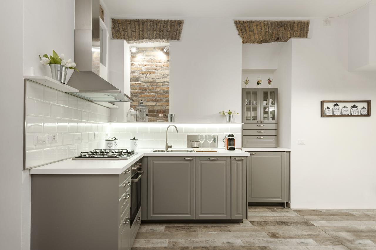 Awesome Duplex In Campo De' Fiori Area