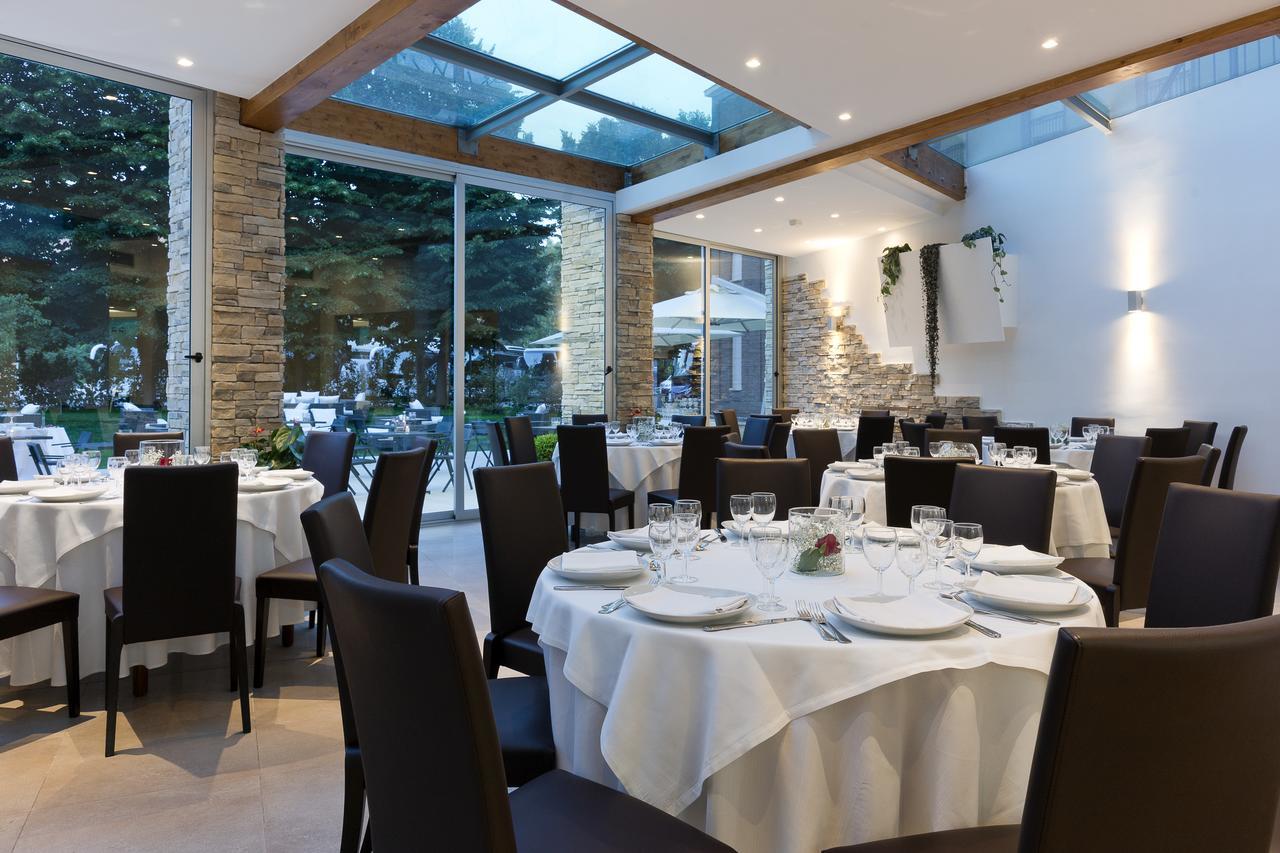 Ele Green Park Pamphili Hotel 4*