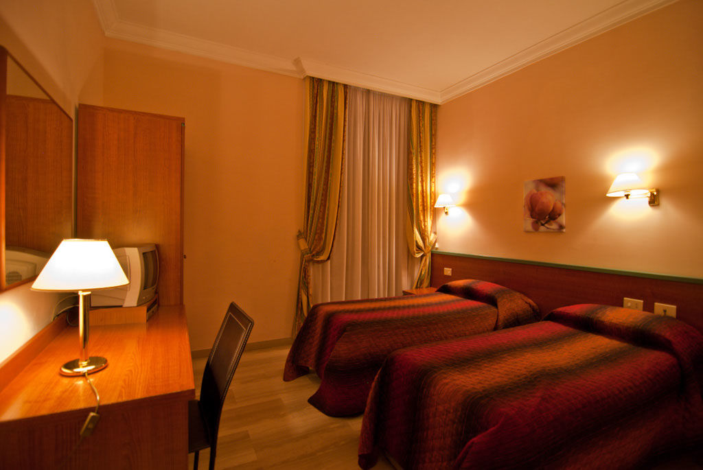 Center 2 Hotel Rome