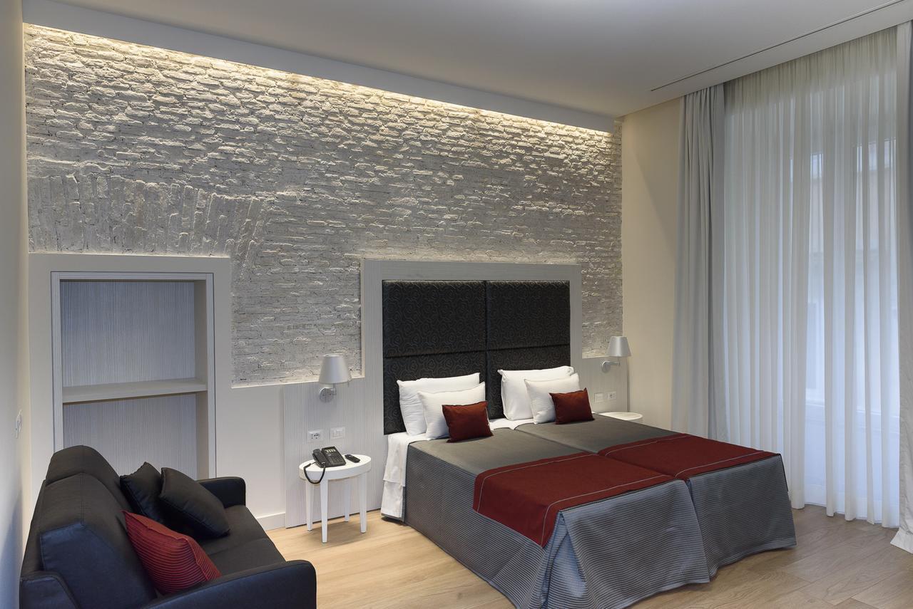 Couette-café Navona Luxury 2*