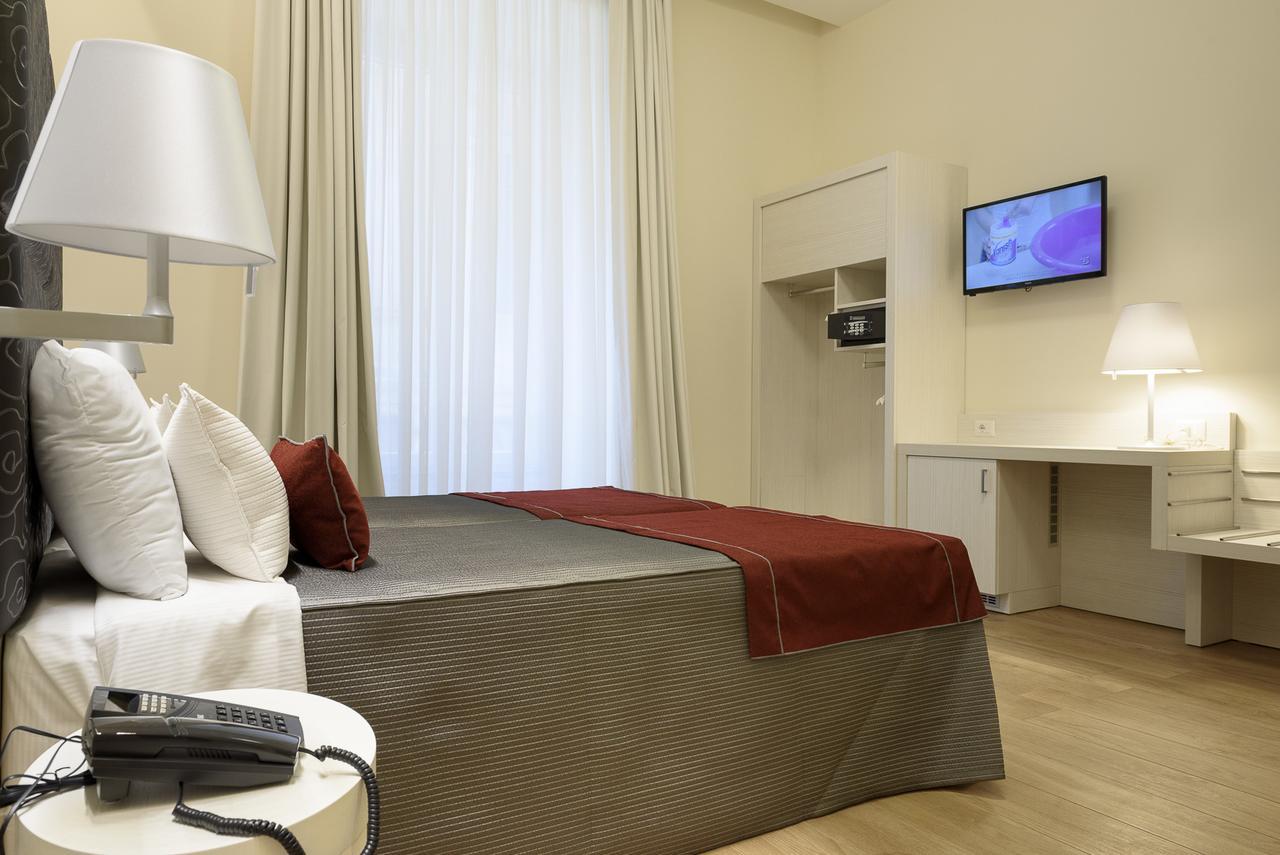 Couette-café Navona Luxury 2*