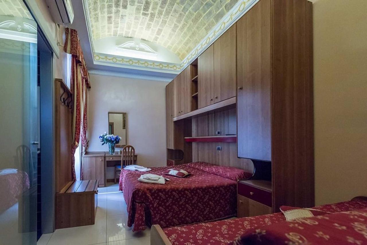 Hotel Mari 2*