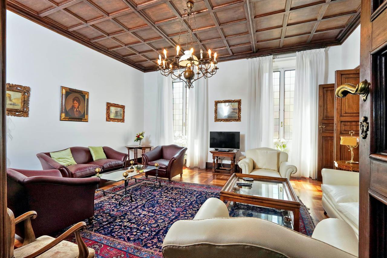 Prestigious Via Veneto