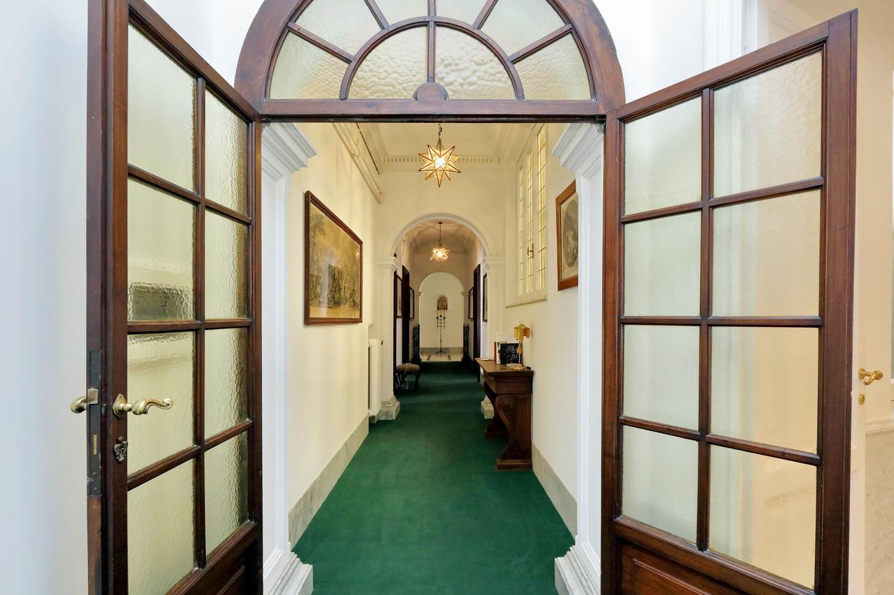 Prestigious Via Veneto Apartment