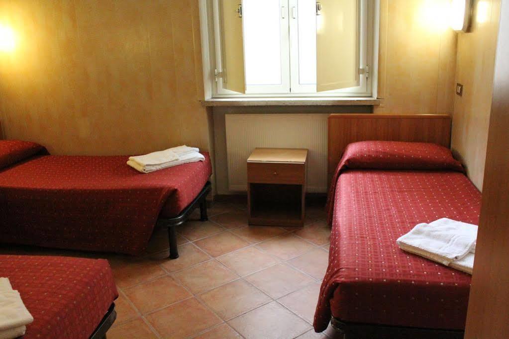 Casa Per Ferie Santa Maria Alle Fornaci 3* Rome