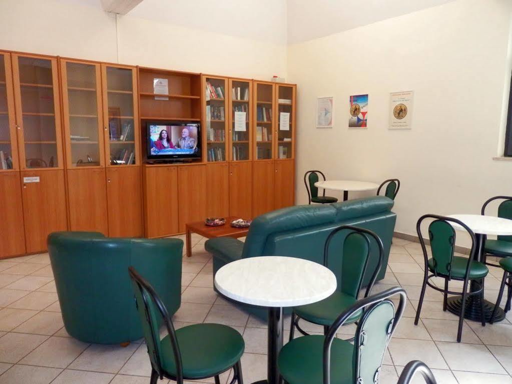 Hotel Casa Per Ferie Santa Maria Alle Fornaci Rome