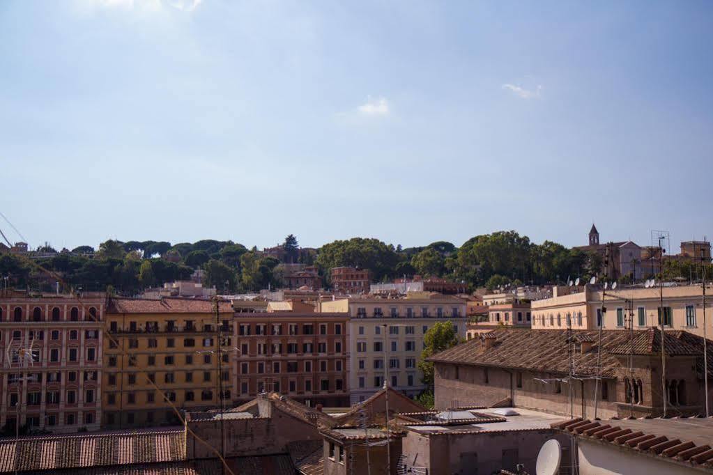 Relais Trastevere Bed & Breakfast 3*
