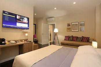 Suites Rome Guest house 4*