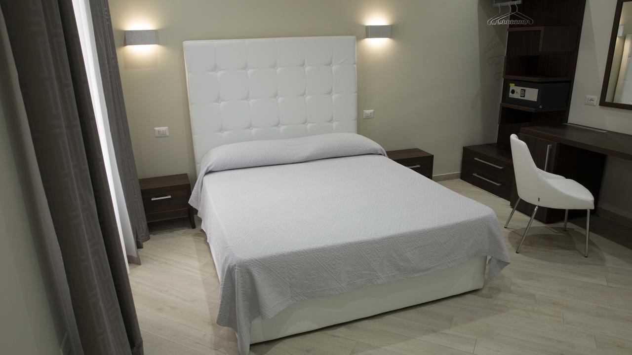 Venustas Hotel 3*