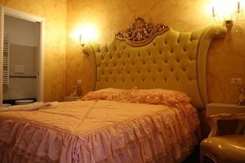 Couette-café Pope's 2*