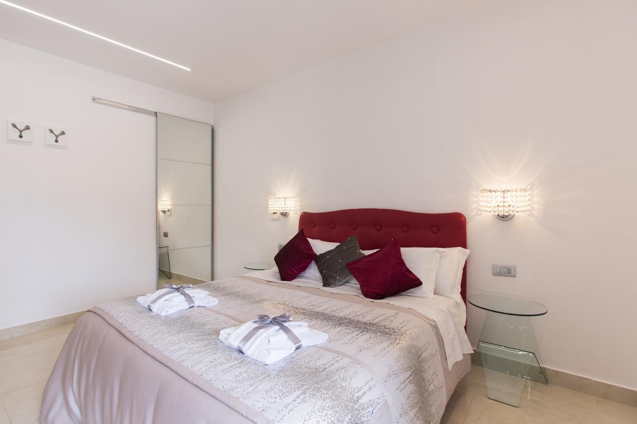 San Pietro Grand Couette-café 2*