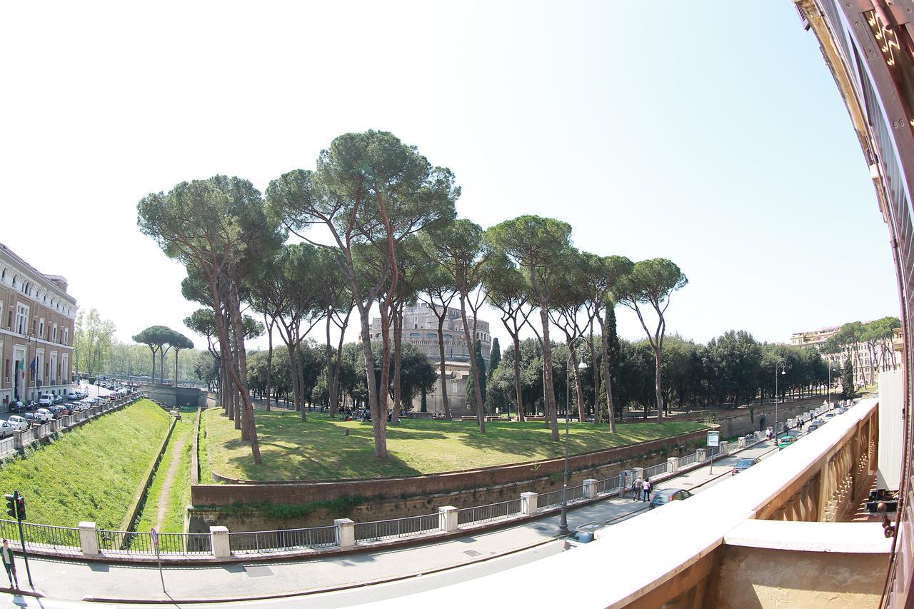 We Love 2* Roma