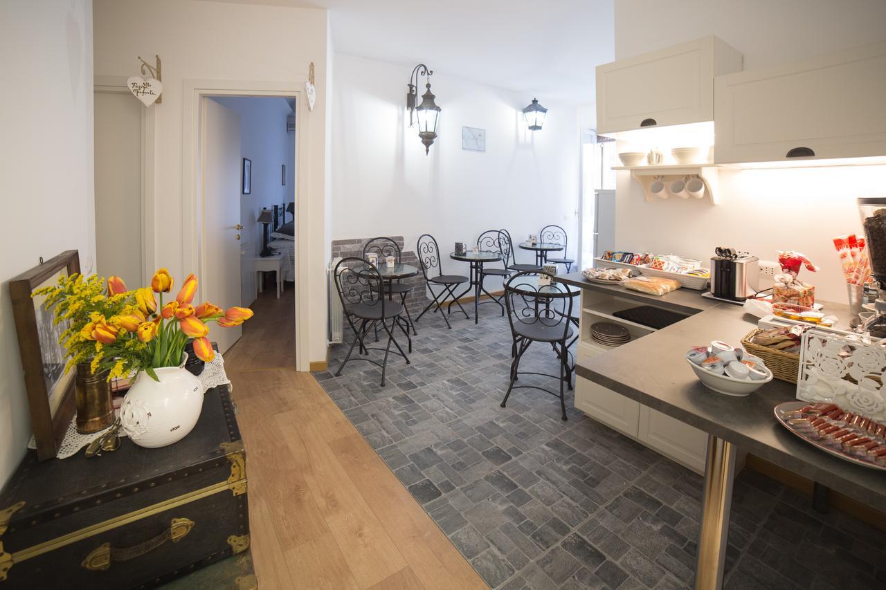 Bed & Breakfast La Piazzetta Delle Regine 2*