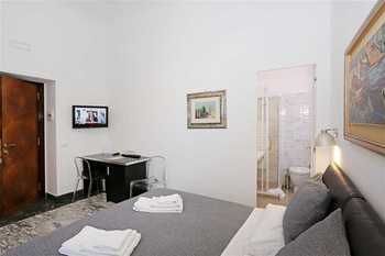 Houspitality Caesar Bed & Breakfast 3*