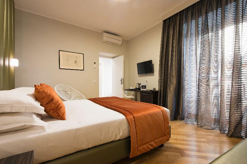 Hotel Otivm 4*