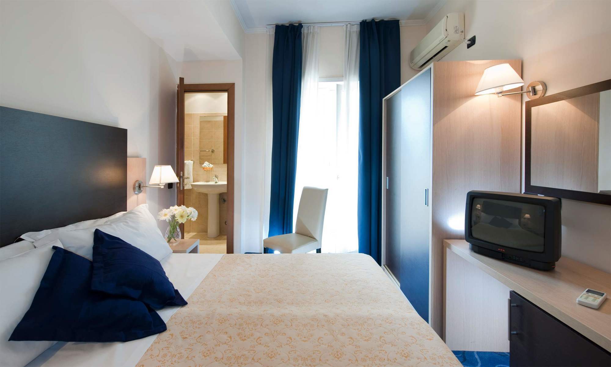 Hotel C-hotels Club House 4*
