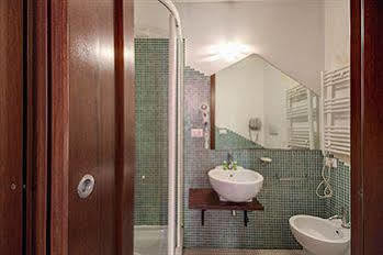 Casa de hóspedes Residenza Domizia 3*