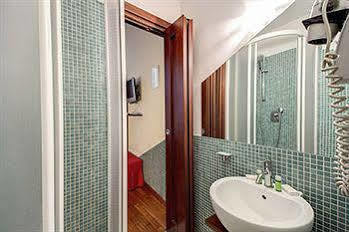 Casa de hóspedes Residenza Domizia 3*