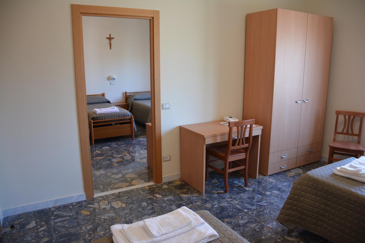 Guest house Madre Chiara Domus Rome