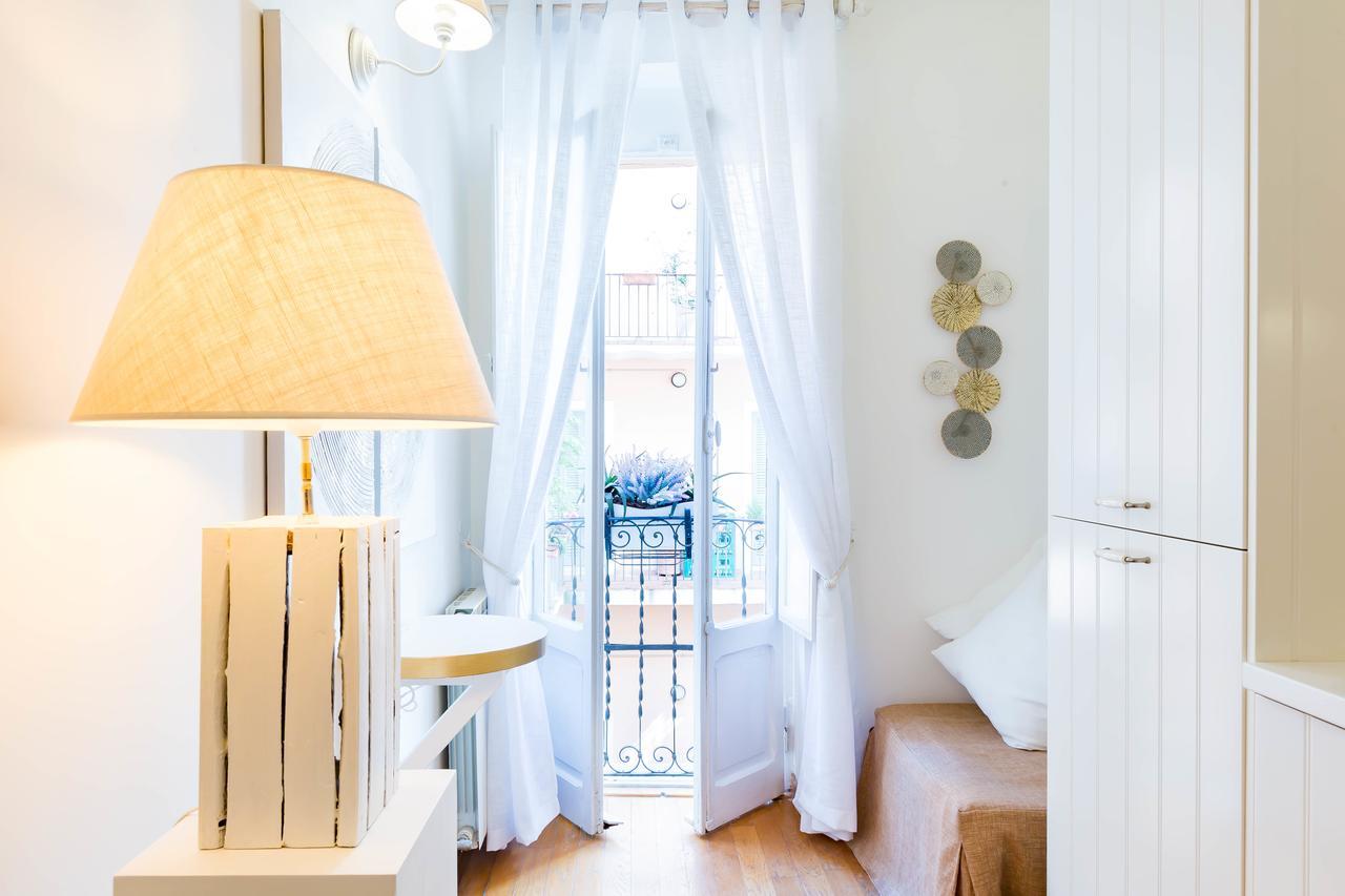 Pantheon Luxury Gold Apartment *
