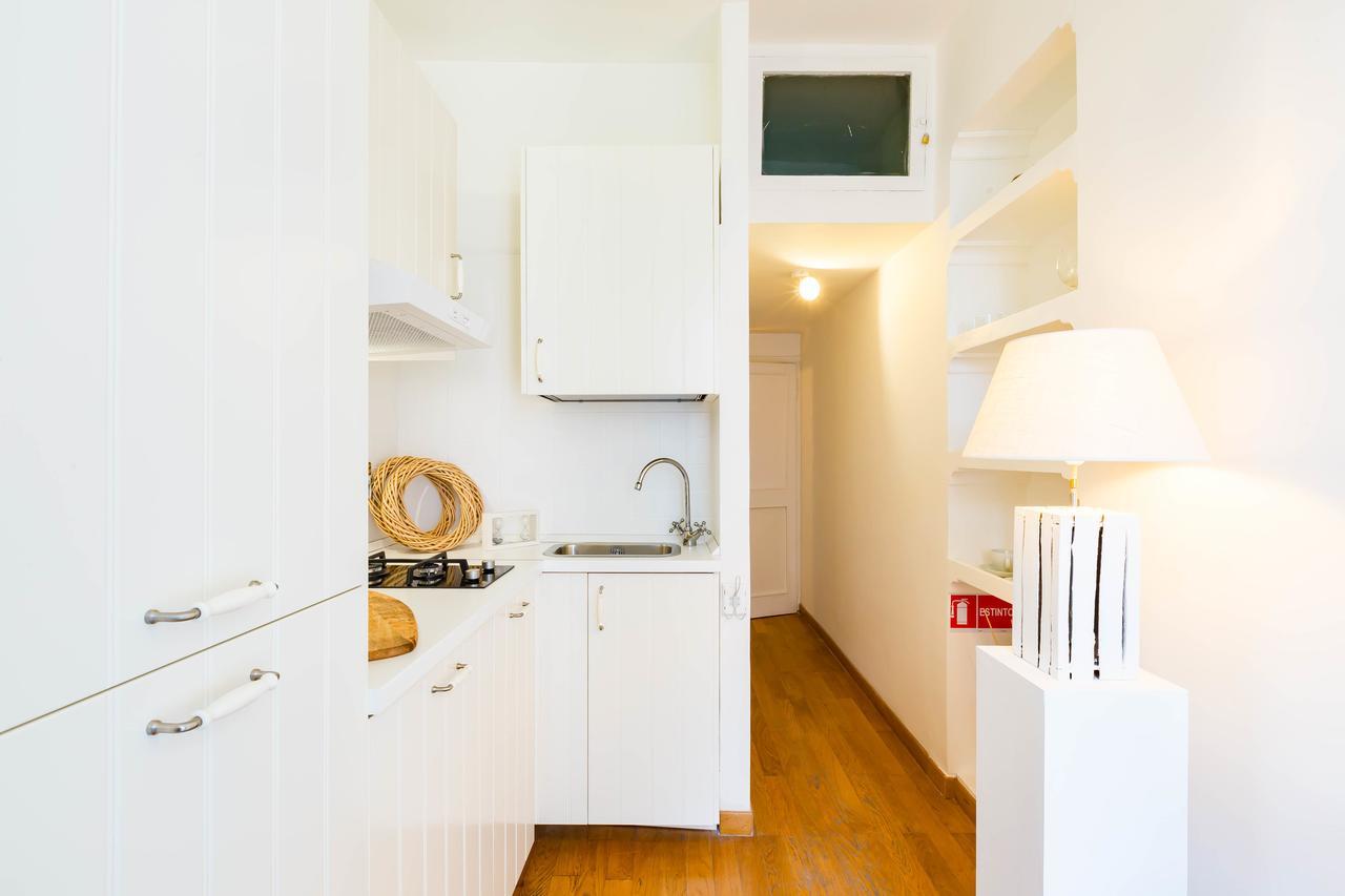 Pantheon Luxury Gold Apartment Rome