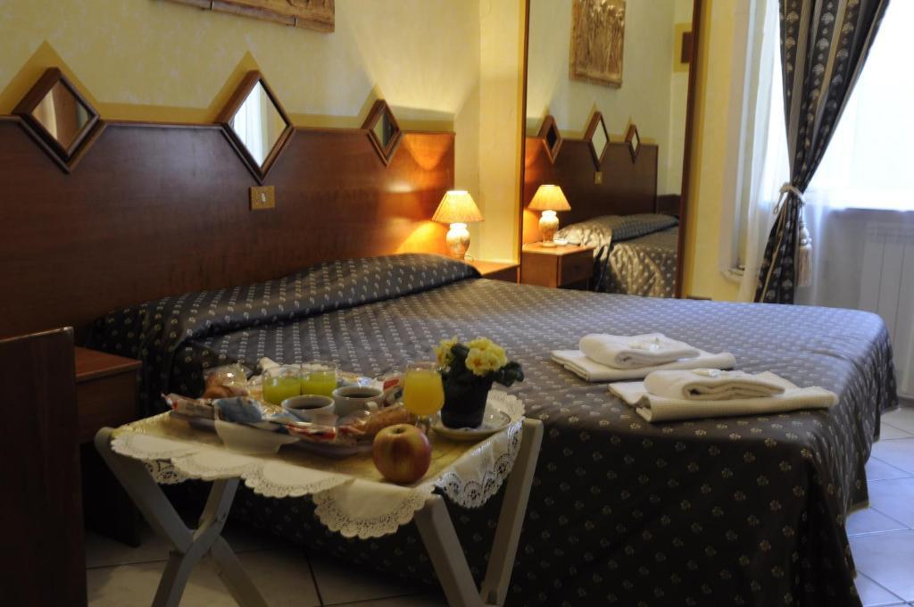 Hotel Farini 2*