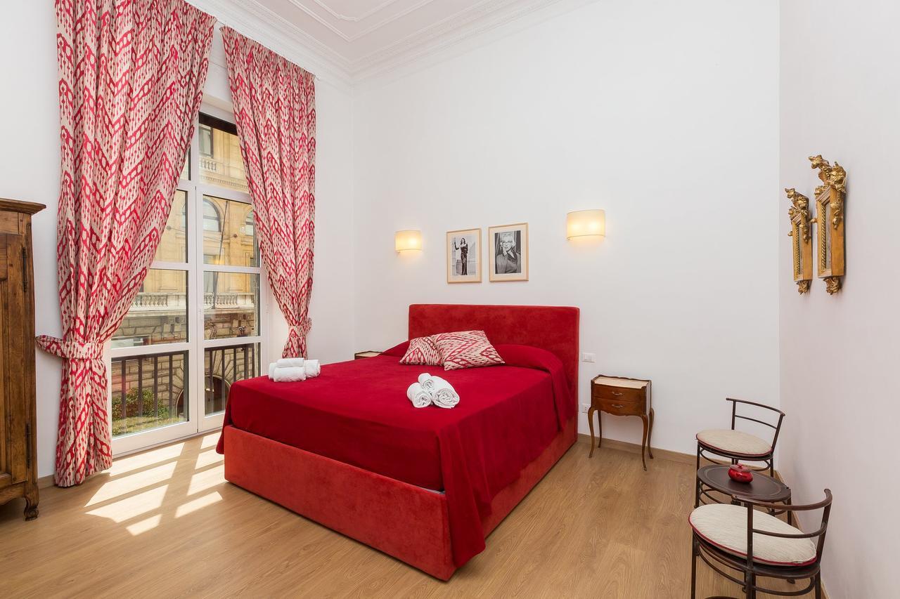 Prestigious Via Barberini Apartment