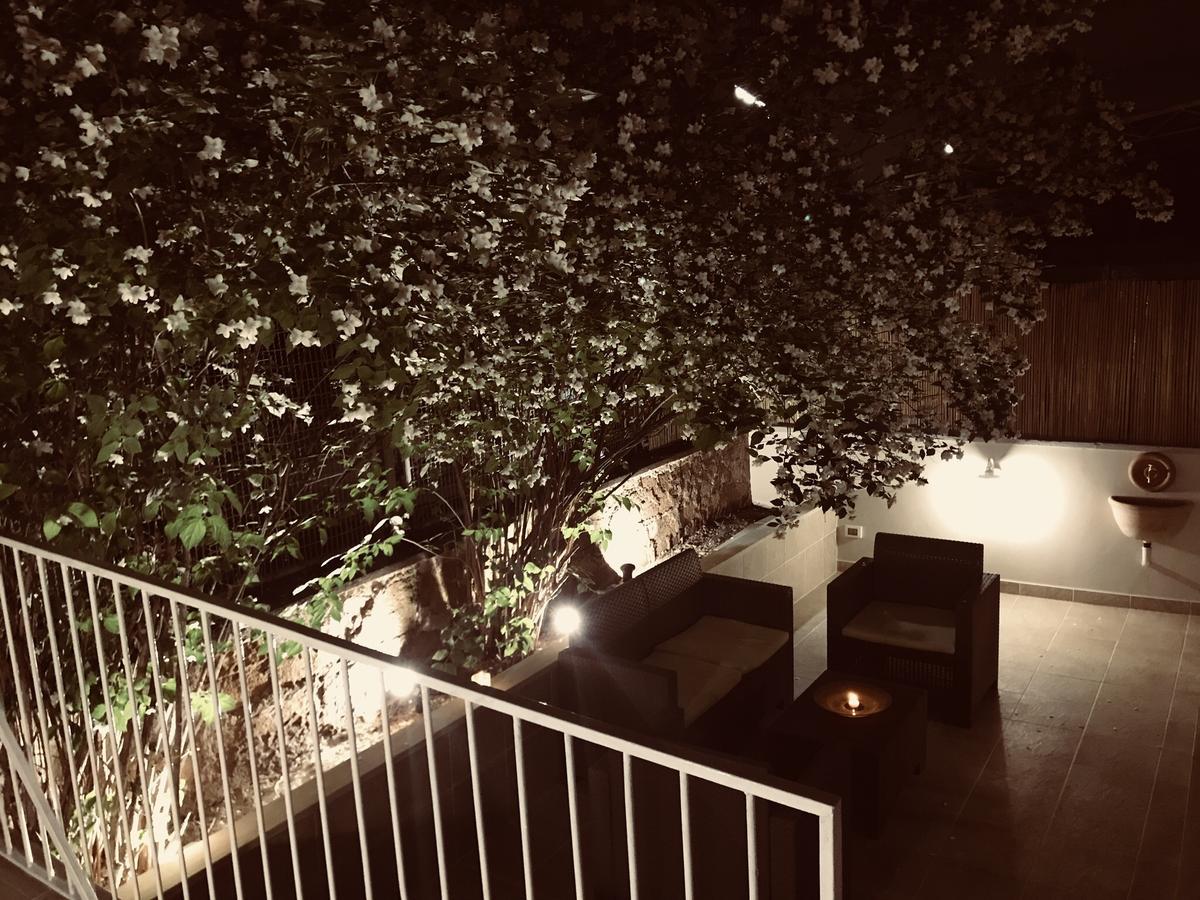 Aruna * Roma