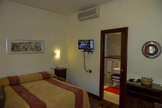 Al Colonnato Di San Pietro Bed & Breakfast Rome