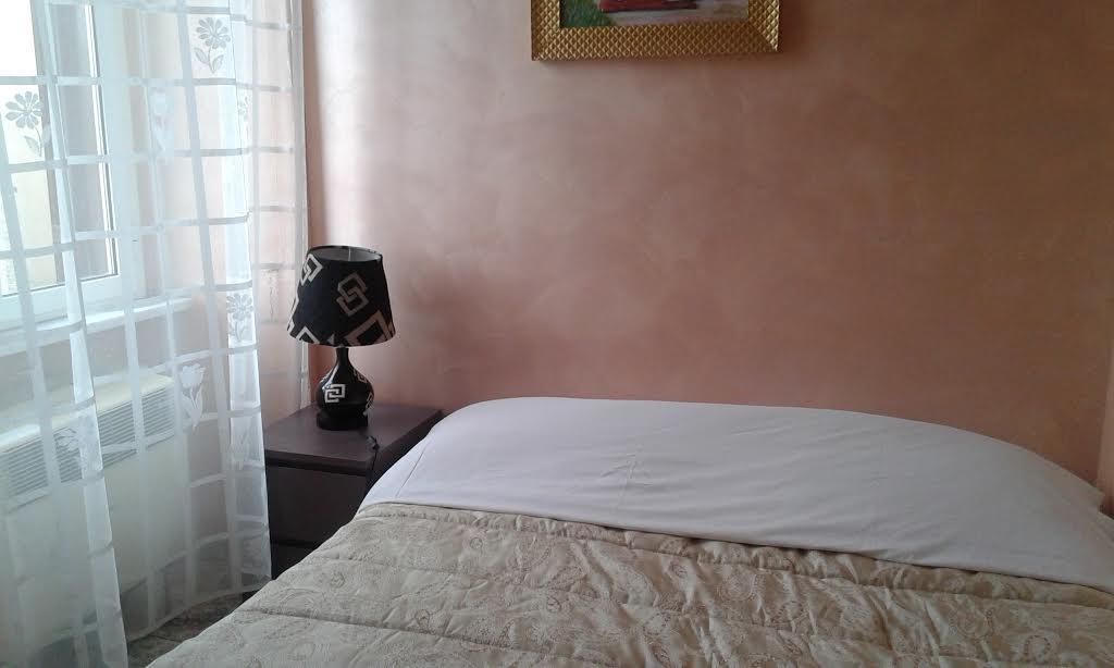 Hostel Ave Popolo Rome