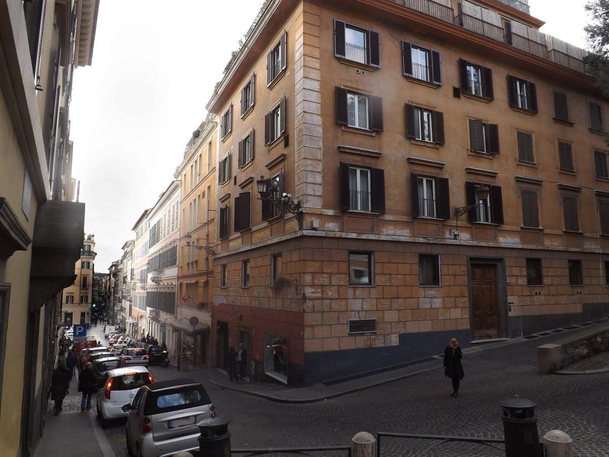 Affittacamere Piazza Di Spagna De Charme 3*