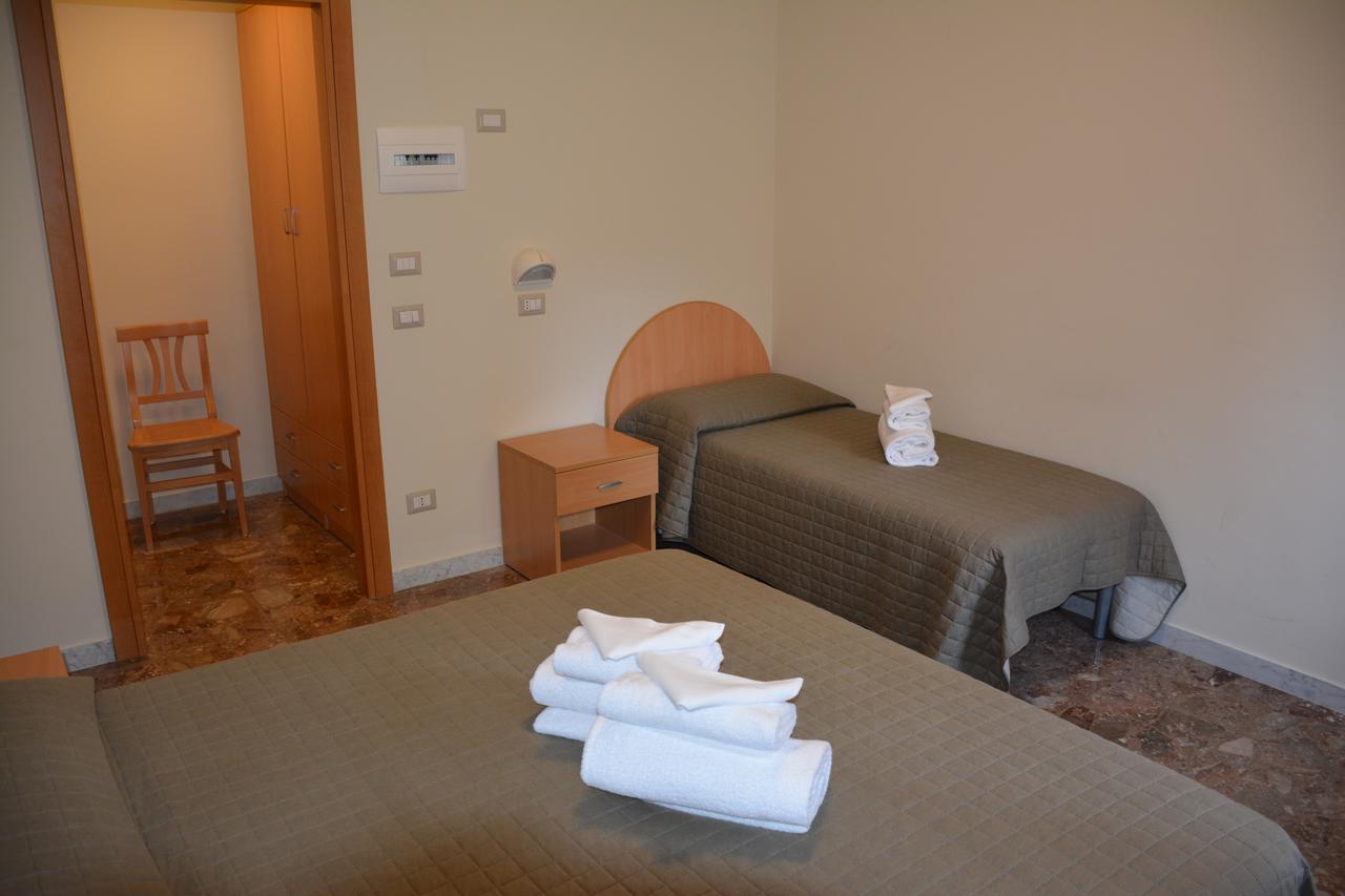 Madre Chiara Domus 3*