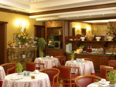Hotel Lh Andreotti
