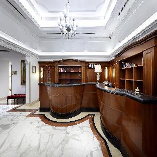 Exe International Palace Hotel